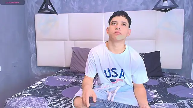 aron twink66 online show from 10/04/25, 02:37