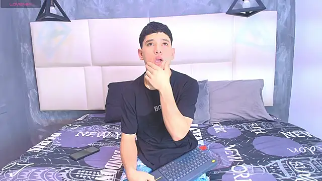 aron twink66 online show from 10/06/25, 03:09