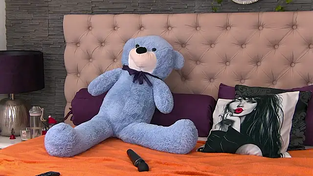 VannyFoxx online show from 03/30/26, 02:07