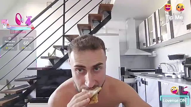 Snapshot of RyanStorm_ chatting on 09/17/25, 03:03 RyanStorm online show from 09/17/25, 03:03