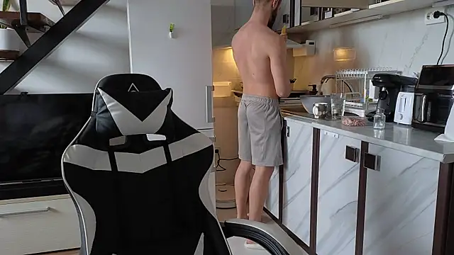 Snapshot of RyanStorm_ chatting on 10/24/25, 10:22 RyanStorm online show from 10/24/25, 10:22