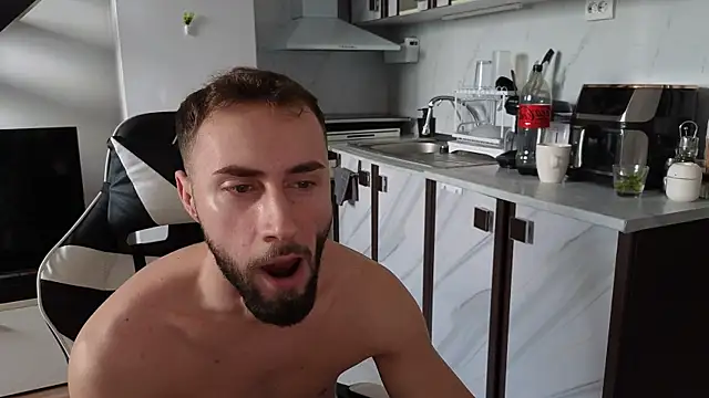 Snapshot of RyanStorm_ chatting on 11/03/25, 10:49 RyanStorm online show from 11/03/25, 10:49