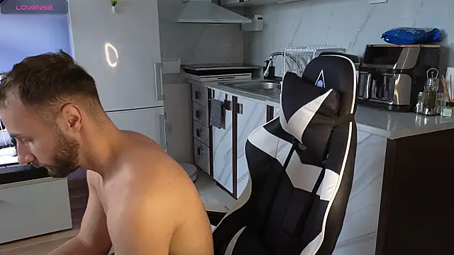 Snapshot of RyanStorm_ chatting on 11/10/25, 12:15 RyanStorm online show from 11/10/25, 12:15