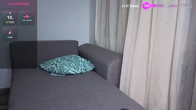 Snapshot of SkinnyMode chatting on 11/03/25, 05:03 SkinnyMode online show from 11/03/25, 05:03