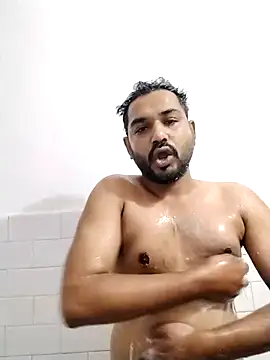 avi007p online show from 12/15/25, 02:32