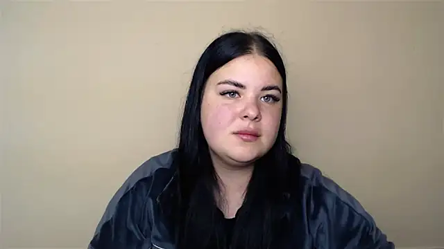 Snapshot of _Trisha_li chatting on 10/01/25, 12:33 Trisha li online show from 10/01/25, 12:33