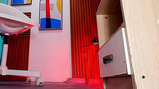 sweet mile online show from 04/15/26, 07:58