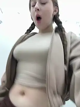 FroggyAnna online show from 03/04/26, 04:24