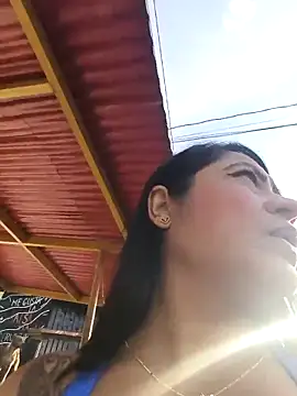 Snapshot of julieta_evanns1 chatting on 10/04/25, 12:03 julieta evanns1 online show from 10/04/25, 12:03