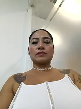 Snapshot of julieta_evanns1 chatting on 01/09/26, 08:10 julieta evanns1 online show from 01/09/26, 08:10