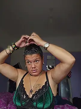 Snapshot of GoddessChantelle chatting on 06/17/26, 08:39 GoddessChantelle online show from 06/17/26, 08:39