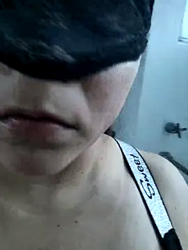 kamyla 69 online show from 12/18/25, 08:04