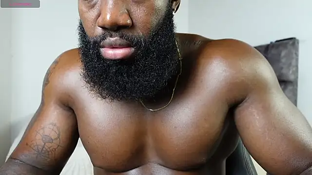 Snapshot of james_musclebbc chatting on 06/30/26, 11:39 james musclebbc online show from 06/30/26, 11:39