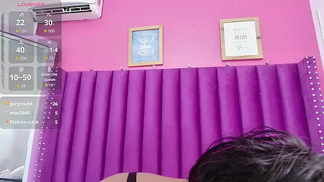 cosplaydate online show from 10/04/25, 02:42