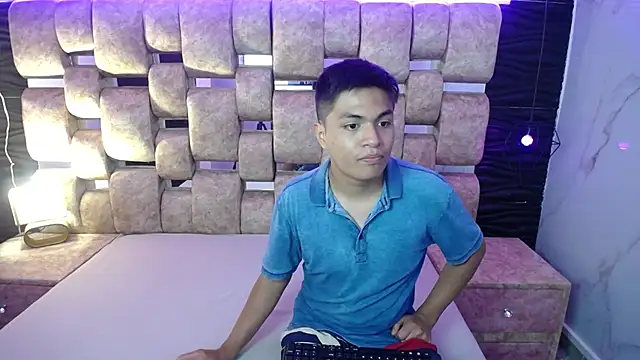 Snapshot of NatyyAlex chatting on 11/01/25, 08:44 NatyyAlex online show from 11/01/25, 08:44