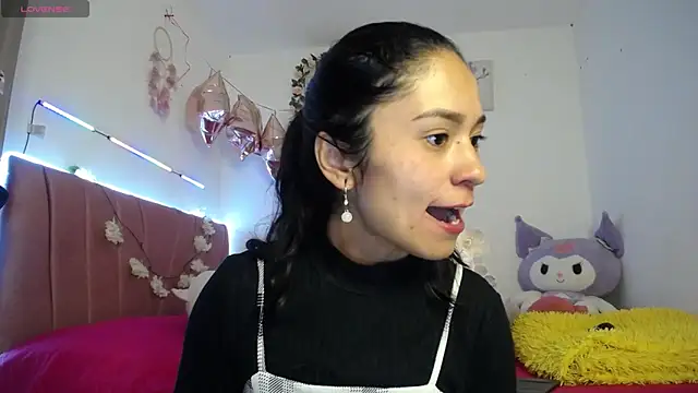 Liahdiaz  online show from 03/30/26, 02:07