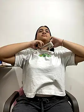 miawhithee online show from 11/27/25, 01:40