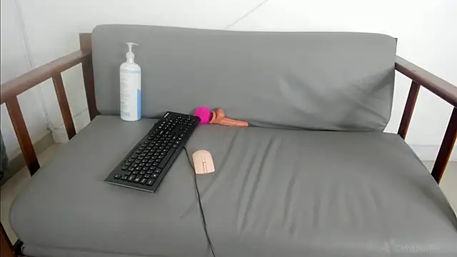 Aisha luxury c online show from 09/25/25, 09:29