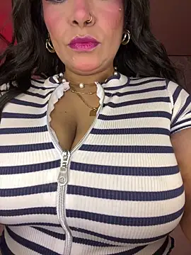 Vicky Saidi online show from 05/17/26, 10:55