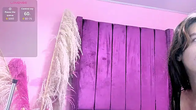 Snapshot of Rihanna_hotx chatting on 09/12/25, 05:07 Rihanna hotx online show from 09/12/25, 05:07