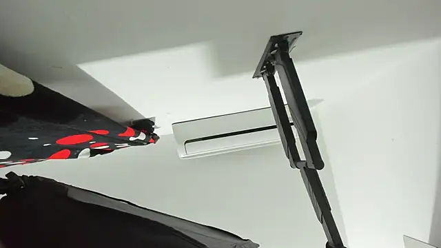 Snapshot of Rihanna_hotx chatting on 11/27/25, 12:24 Rihanna hotx online show from 11/27/25, 12:24