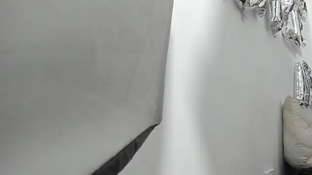 Rihanna hotx online show from 03/09/26, 02:59