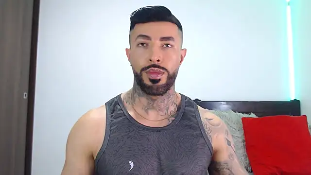 andrea de lucaa online show from 02/07/26, 03:54