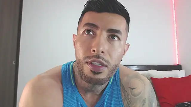 andrea de lucaa online show from 03/06/26, 03:36