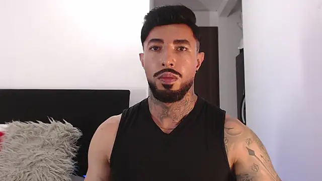 Snapshot of andrea_de_lucaa chatting on 06/10/26, 03:50 andrea de lucaa online show from 06/10/26, 03:50