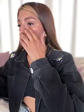 Isabella18 pink online show from 04/09/26, 07:41