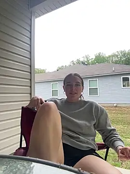 Snapshot of halostar chatting on 04/15/26, 05:20 halostar online show from 04/15/26, 05:20