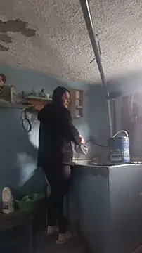 lindasyt online show from 11/30/25, 07:29