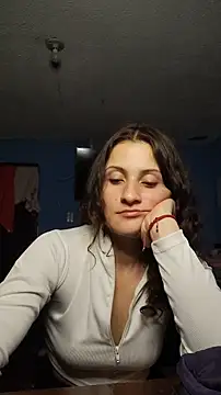 lindasyt online show from 12/17/25, 04:18