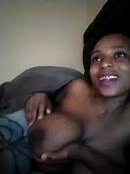Mandy3ndlovu4 online show from 05/10/26, 06:29