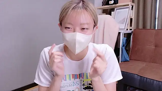 Nana  ch online show from 09/22/25, 05:09