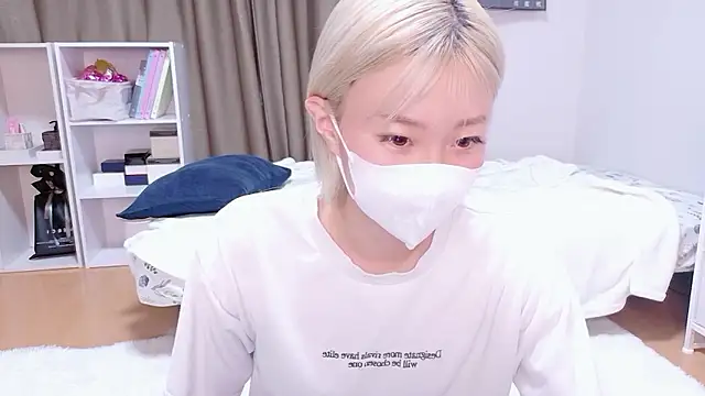 Nana  ch online show from 06/11/26, 04:38
