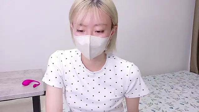 Nana  ch online show from 06/26/26, 10:19