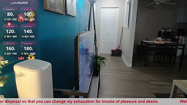 Snapshot of SHEILYN_ chatting on 05/27/26, 03:36 SHEILYN online show from 05/27/26, 03:36