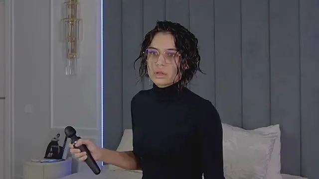 VioletAsh online show from 03/26/26, 04:29