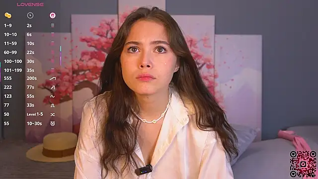 Snapshot of KissieKat chatting on 10/05/25, 07:28 KissieKat online show from 10/05/25, 07:28