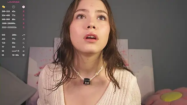 Snapshot of KissieKat chatting on 11/07/25, 07:19 KissieKat online show from 11/07/25, 07:19