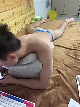 XTTX49 online show from 03/20/26, 02:00