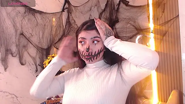 Sophia tf online show from 10/07/25, 01:30