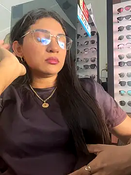 belahmor online show from 10/10/25, 11:09