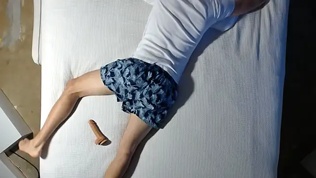 Snapshot of Just2Try chatting on 11/22/25, 04:39 Just2Try online show from 11/22/25, 04:39