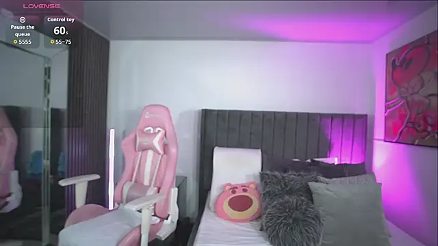 Evellyn clair1 online show from 11/07/25, 12:21