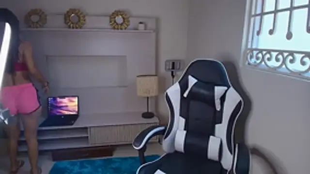 princequinn  online show from 05/31/26, 06:09