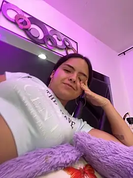 EmilyHarperr online show from 10/06/25, 11:40