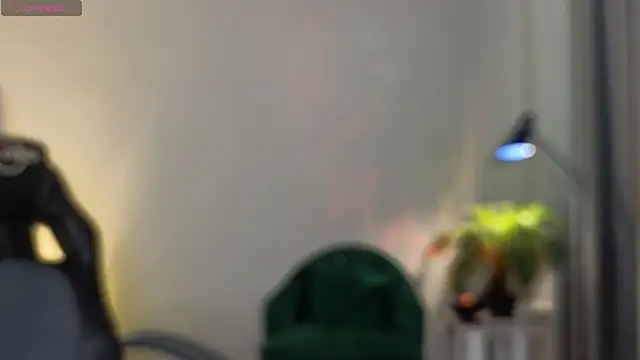 Snapshot of Lucy_louras chatting on 09/26/25, 11:58 Lucy louras online show from 09/26/25, 11:58