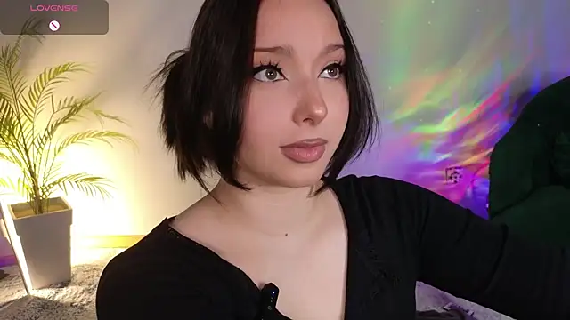 Snapshot of Lucy_louras chatting on 10/12/25, 12:15 Lucy louras online show from 10/12/25, 12:15